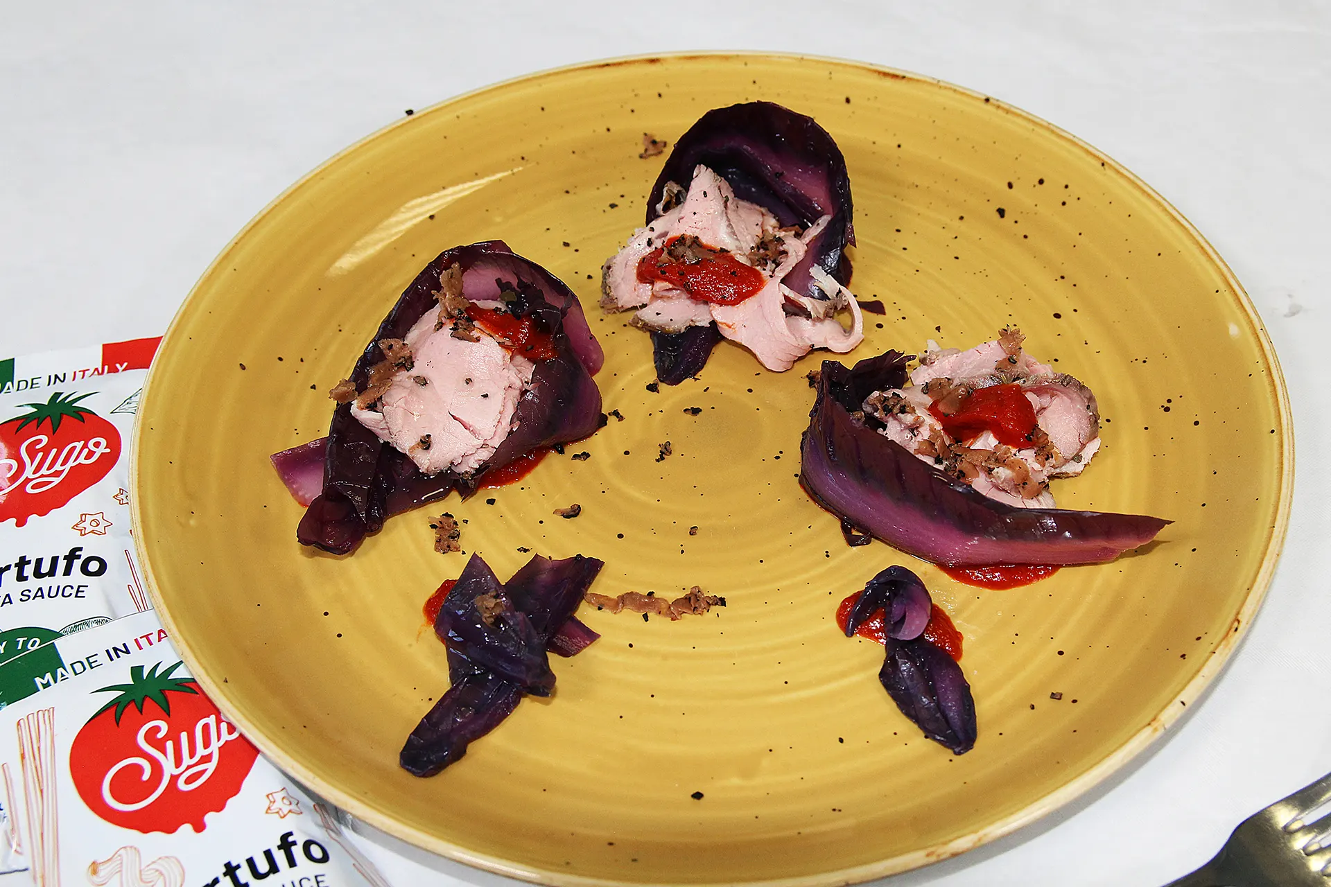 Schweinefilet mit Trüffel und Radicchio - Frutteto Italien ... Schweinefilet mit Trüffel und Radicchio - Frutteto Italien ...